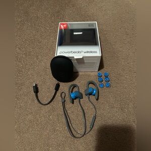 Beats by Dre Powerbeats3 Wireless Earphones - Blue and Gray